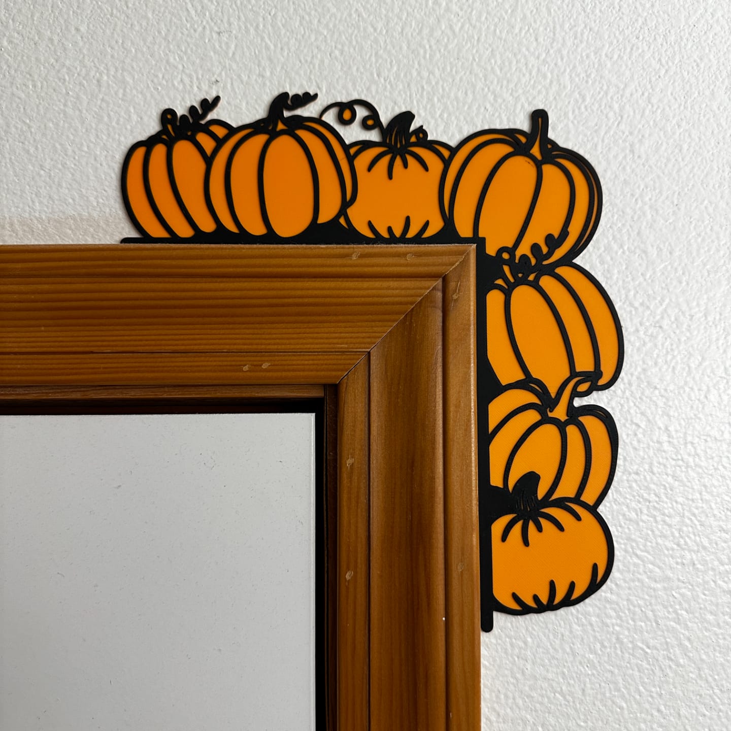 Adornos de Halloween para puertas y esquinas – 5 diseños exclusivos